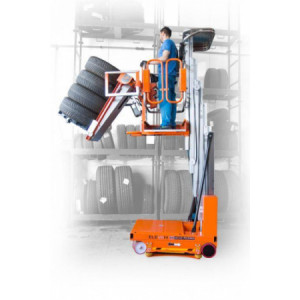 https://www.techni-contact.ovh/ressources/images/produits/merchandising/nacelle-automotrice-de-logistique-de-pneus-23414278-1.jpg - Hauteur de travail : 7,6 m - 1 opérateur