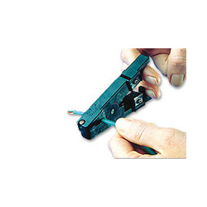 https://www.techni-contact.ovh/ressources/images/produits/merchandising/outil-de-denudage-pour-cable-multipaires-5701002-1.jpg - Outil à denuder cable multipaires