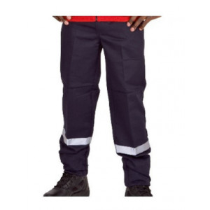 https://www.techni-contact.ovh/ressources/images/produits/merchandising/pantalon-de-securite-incendie-10486282-1.jpg - Bandes rétro-réfléchissantes en bas de jambe