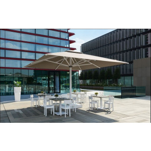 https://www.techni-contact.ovh/ressources/images/produits/merchandising/parasol-geant-automatique-pour-terrasse-9524621-1.jpg - Dimensions (L x l) : 500 x 500 cm à 600 x 700 cm
