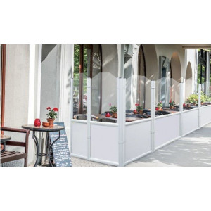 https://www.techni-contact.ovh/ressources/images/produits/merchandising/paravent-telescopique-terrasse-46449724-1.jpg - Paravent extérieur transparent pour fermée la terrasse de votre restaurant