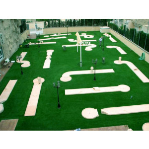 https://www.techni-contact.ovh/ressources/images/produits/merchandising/parcours-de-minigolf-9-pistes-439475-1.jpg - 9 pistes - longueur des pistes : 38 m