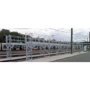 https://www.techni-contact.ovh/ressources/images/produits/merchandising/passerelle-de-nettoyage-exterieure-pour-tram-7123088-1.jpg - Pour nettoyage de véhicules de transport en commun