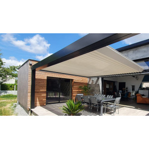 https://www.techni-contact.ovh/ressources/images/produits/merchandising/pergola-bioclimatique-orientable-retractable-48231211-1.jpg - Dimensions :Largeur max 7m et profondeur max 4m