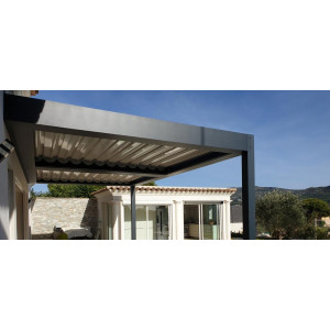 https://www.techni-contact.ovh/ressources/images/produits/merchandising/pergola-en-lame-plate-93718429-1.jpg - En version autoportée ou adossée