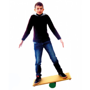 https://www.techni-contact.ovh/ressources/images/produits/merchandising/planche-d-equilibre-15212143-1.jpg - Jonglerie : de l’initiative au spectacle, développer l’expression corporelle, la coordination et le côté théâtral