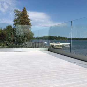 https://www.techni-contact.ovh/ressources/images/produits/merchandising/plancher-aluminium-pour-terrasse-13770792-1.jpg - Harmonieux - durable - sans entretien