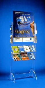 https://www.techni-contact.ovh/ressources/images/produits/merchandising/porte-catalogues-a4-sur-pied-196306-1.jpg - Plexiglas - Hauteur : 1,80 m - Largeur : 0,68 m