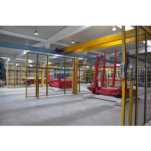 https://www.techni-contact.ovh/ressources/images/produits/merchandising/porte-de-securite-grillagee-coulissante-16461464-1.jpg - Cloison pour sécurisation de zones ou de machines