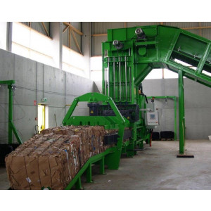 https://www.techni-contact.ovh/ressources/images/produits/merchandising/presse-a-balle-horizontale-automatique-7194779-1.jpg - Presses de récupérateurs / centres de tri / industries