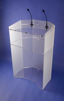 https://www.techni-contact.ovh/ressources/images/produits/merchandising/pupitre-de-conference-en-cristal-2082655-1.jpg - Plexiglas épaisseur 15mm - Largeur 77 cm - Profondeur 50 cm - Hauteur 118 cm en façade
