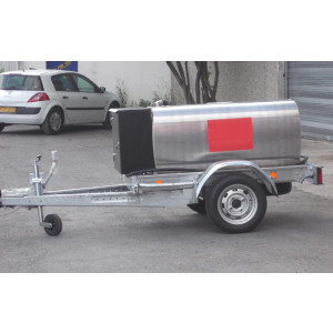 https://www.techni-contact.ovh/ressources/images/produits/merchandising/remorque-citerne-essence-13850185-1.jpg - Capacité réservoir : 333 L - Charge utile : 450 kg