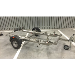 https://www.techni-contact.ovh/ressources/images/produits/merchandising/remorque-moto-pliante-en-inox-77367971-1.jpg - Transport de 2 motos - Charge maximale: 600 kg