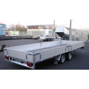 https://www.techni-contact.ovh/ressources/images/produits/merchandising/remorque-plateau-double-essieux-106803-1.jpg - PTAC : 2700 kg