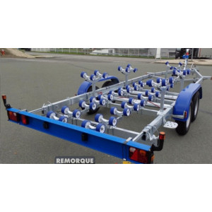 https://www.techni-contact.ovh/ressources/images/produits/merchandising/remorque-porte-bateau-multi-rouleaux-64286296-1.jpg - Remorque porte bateau à 2 essieux