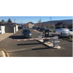 https://www.techni-contact.ovh/ressources/images/produits/merchandising/systeme-de-parking-49922437-1.jpg - Reconnaissance de plaque d’immatriculation