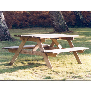 https://www.techni-contact.ovh/ressources/images/produits/merchandising/table-pique-nique-chene-4411378-1.jpg - Table Pique-nique en bois