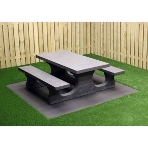https://www.techni-contact.ovh/ressources/images/produits/merchandising/table-pique-nique-en-beton-23414211-1.jpg - Hauteur d'assise : 49.7 cm - Dimensions plateau : 180 x 90 cm – Béton naturel ou Béton anthracite