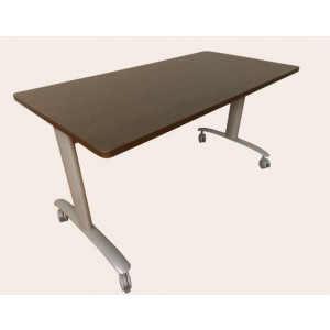 https://www.techni-contact.ovh/ressources/images/produits/merchandising/table-rectangulaire-a-roulettes-d-occasion-9911150-1.jpg - Table pliante