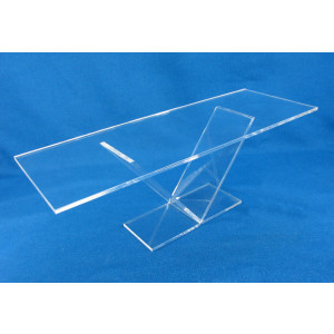 https://www.techni-contact.ovh/ressources/images/produits/merchandising/table-support-de-presentation-13667215-1.jpg - Table transparente  verre acrylique