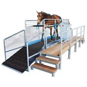 https://www.techni-contact.ovh/ressources/images/produits/merchandising/tapis-d-entrainement-trotteur-pour-chevaux-52941571-1.jpg - Vitesse réglable en continu jusqu’à 45km/h
