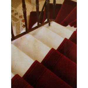 https://www.techni-contact.ovh/ressources/images/produits/merchandising/tapis-d-escalier-a-motif-12956024-1.jpg - Collection Valencay