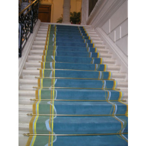 https://www.techni-contact.ovh/ressources/images/produits/merchandising/tapis-d-escalier-pour-mairie-1315035-1.jpg - Tapis d'escalier pour mairie sur demande