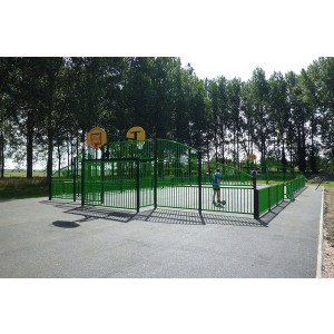 https://www.techni-contact.ovh/ressources/images/produits/merchandising/terrain-multisports-exterieur-12247442-1.jpg - Football, basket-ball, hand-ball, volley-ball, tennis...