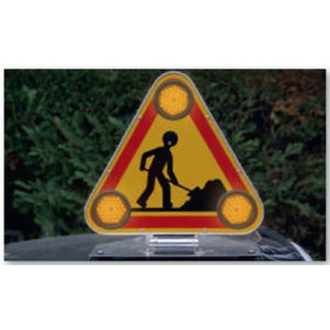https://www.techni-contact.ovh/ressources/images/produits/merchandising/triangle-de-signalisation-triflash-pour-vehicules-3825295-1.jpg - Dimensions (mm) : 500 - 700