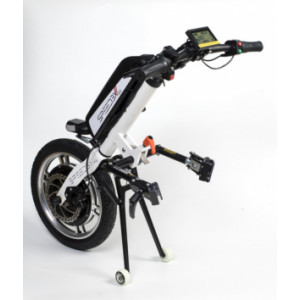 https://www.techni-contact.ovh/ressources/images/produits/merchandising/troisieme-roue-motorisee-pour-fauteuil-roulant-32611241-1.jpg - Poids sans batterie : 12kg-15kg / Vitesse :jusqu’à 25km/h