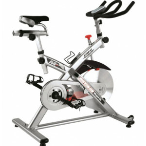 https://www.techni-contact.ovh/ressources/images/produits/merchandising/velo-spinning-a-freinage-magnetique-58217997-1.jpg - Spin bike avec moniteur et mesure de fréquence cardiaque