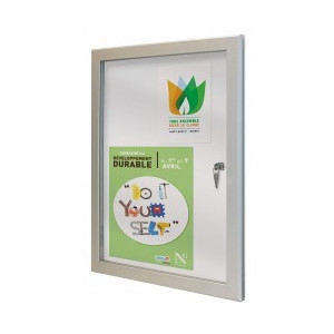https://www.techni-contact.ovh/ressources/images/produits/merchandising/vitrine-d-interieur-fond-en-methacrylate-24271279-1.jpg - Formats 2A4 à 16A4 - 1 ou 2 serrures - Cadre en aluminium