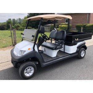 https://www.techni-contact.ovh/ressources/images/produits/merchandising/voiturette-de-golf-utilitaire-avec-benne-de-chargement-27219125-1.jpg - Golfcar 2 places permettant le transport de marchandises