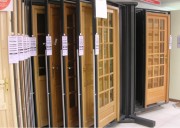 Présentoir pour portes et fenêtres