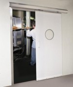 Porte coulissante industrielle