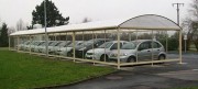 Abri parking métallique avec toit polycarbonate - Ht. de 2.220 à 3 m