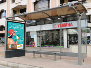 Abri pour arrêt de bus - Longueur 4,10 m - Avec caisson d'affichage