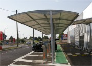 Abri pour drive moderne