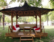 Abri pour jardin en bambou