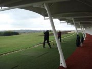 Abri modulable pour practice de golf - 2 ou 4 pieds - Dim. L550 à 1600 x l485 à 800 x H207 à 220 cm