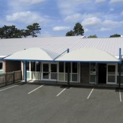 Abri voiture modulable à deux pieds