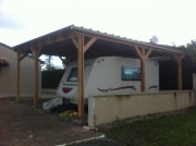 Abri camping car en bois sur mesure