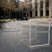 Arceau pour vélo en acier galvanisé - forme en A - L. 665 mm x H. 750 mm