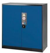 Armoire de stockage à portes pleines