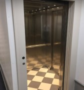 Ascenseur électrique - Simple, double ou triple accès - Charge de 375 à 1000 kg - Cabine sur mesure