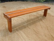 Banquette publique tout bois