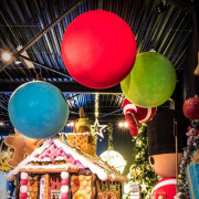 Boule géante de noël pour magasin - 230 V - H.160  cm x L.150 cm x P.150 cm