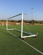 But de football à 8 transportable auto-lesté