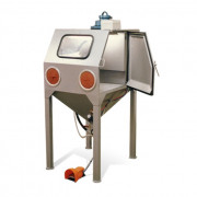 Cabine de sablage à manche