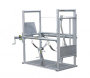 Cage de parage universelle pour vache - Dim. L210 x l112 x H200 cm